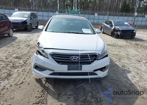 2015 Hyundai Sonata Limited z USA, uszkodzony, nr VIN 5NPE34AF4FH054615